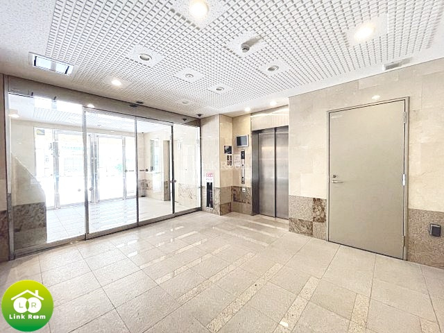 スカイコートパレス両国弐番館のロビー