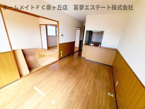 ヴィレヂ泉ヶ丘の居間・リビング
