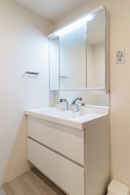 ホワイトガーデン久我山の洗面所|※写真は同タイプ住戸です。