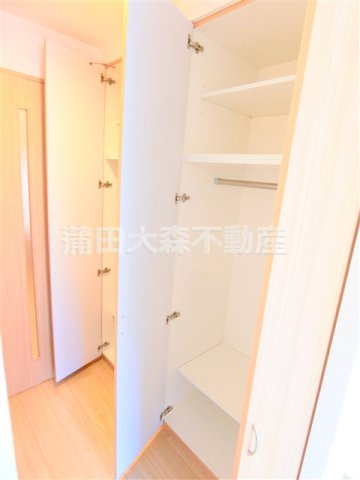 ルーブル蒲田南七番館の収納|収納　クローゼット×2