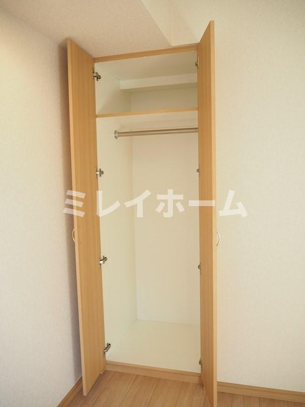 ルーブル蒲田南弐番館の収納|同建物内、別のお部屋の参考写真になります。