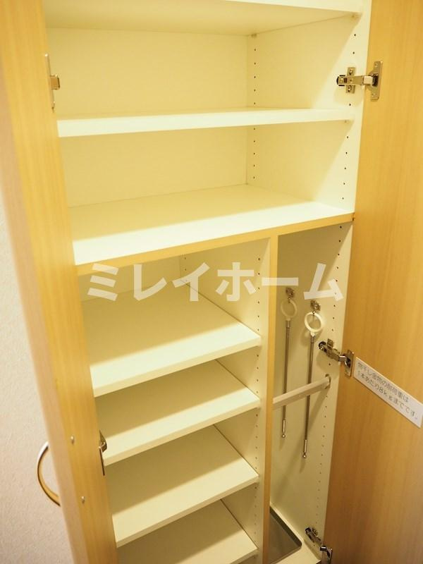 ルーブル蒲田南弐番館の玄関|同建物内、別のお部屋の参考写真になります。
