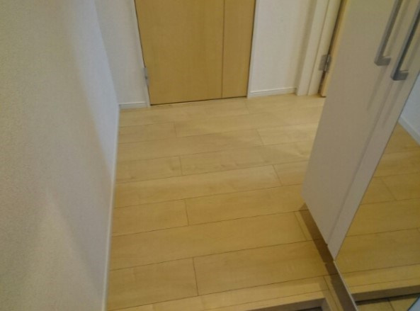 杉並区下井草１丁目のアパートの玄関