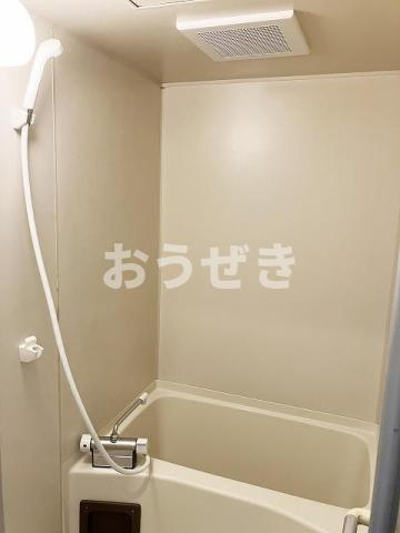 リビオ新田の浴室