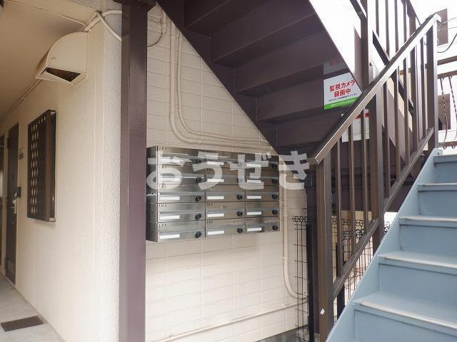 リビオ新田の玄関
