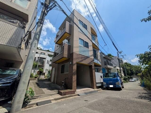 ステージ信濃町の外観