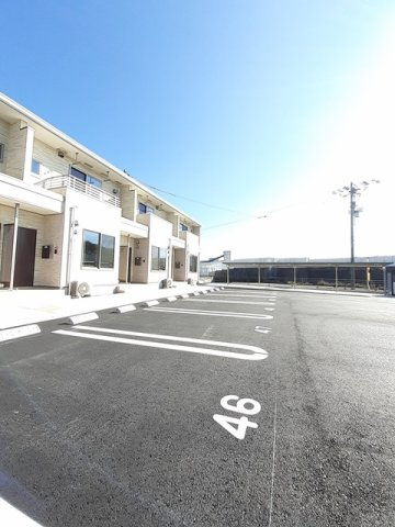 クラール東村　Ａの駐車場