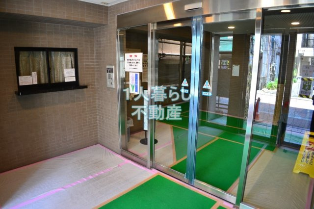 【エントランス】