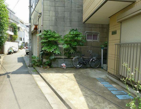 ルキヤ幡ヶ谷のエントランス