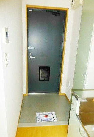 ルキヤ幡ヶ谷の玄関