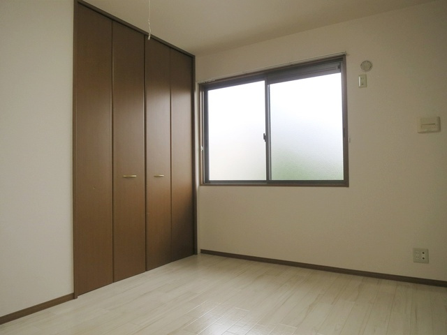 ドルフクレセント弐番館の寝室|洋室です