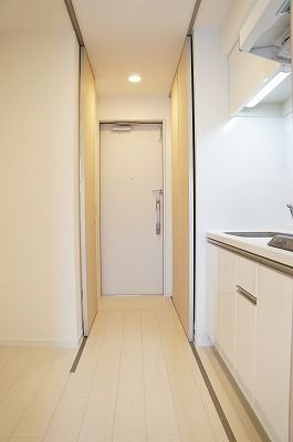 リブリ・シャルマンの玄関