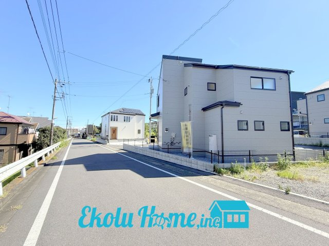 あきる野市平沢第2　全10区画　5号棟の前面道路含む現地写真|2026年10月撮影
