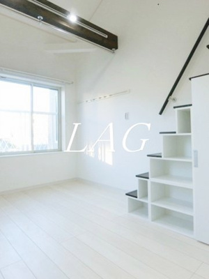 【居間・リビング】 | ハーミットクラブハウス新横菊名 | 洋室のお部屋です。