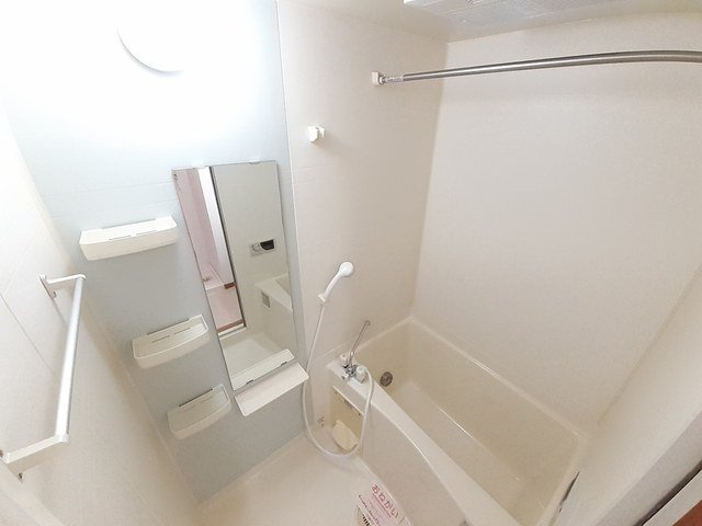 ステートリーマンション鷲崎の浴室