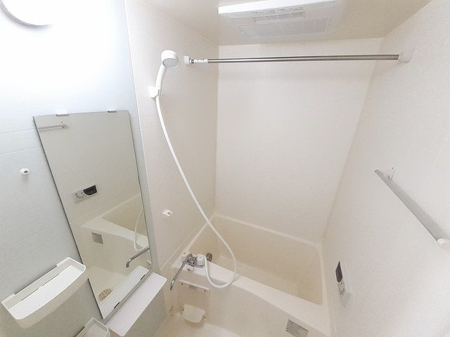 ステートリーマンション鷲崎の浴室