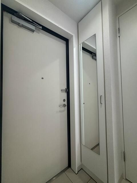 クラウディア平和台の玄関