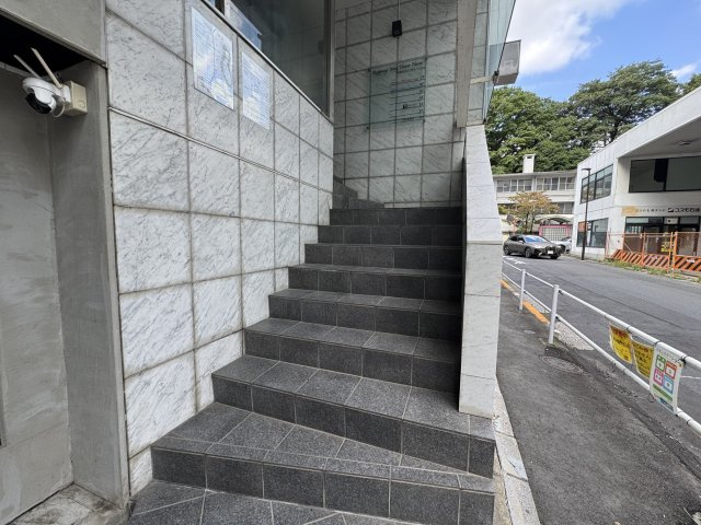 六本木メイフラワーハウスのエントランス