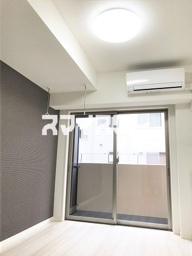 レアライズ立川AZの居間・リビング
