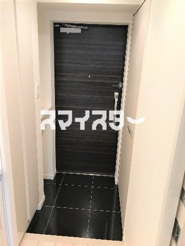 立川市曙町１丁目の賃貸マンションの玄関