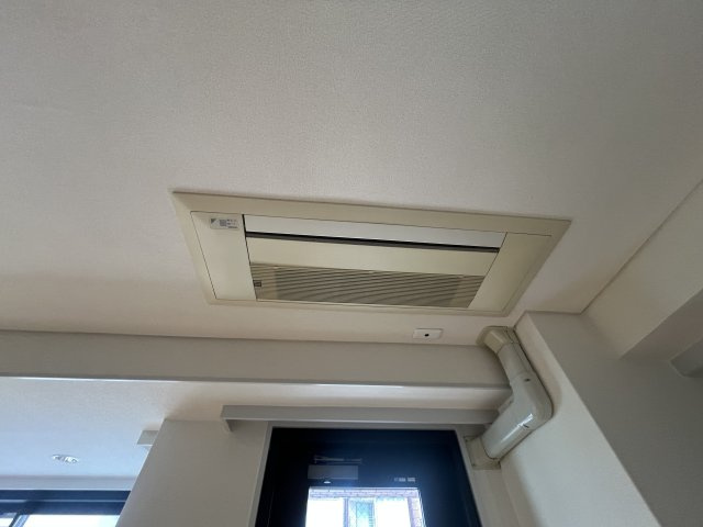 骨董通りビルの内装