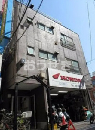 岡田ビルの外観