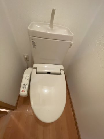 タウンコート高司のトイレ|コンパクトで使いやすいトイレです