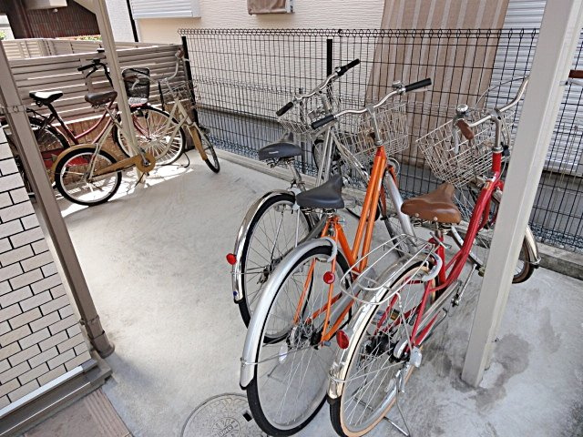 タウンコート高司のその他共用部分|駐輪場です