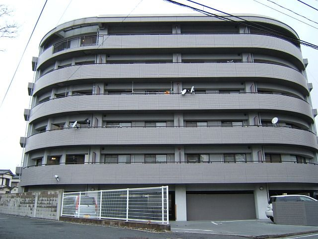 ライフハウス城野駅東の外観