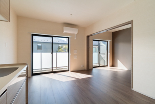 ホワイトガーデン久我山の居間・リビング|※写真は同タイプ住戸です。