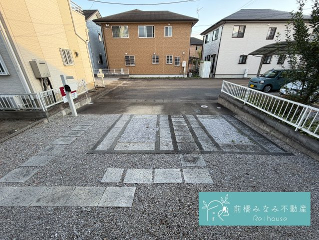 【中古】高崎市倉賀野町　４LDKの駐車場|駐車場に車を止められます