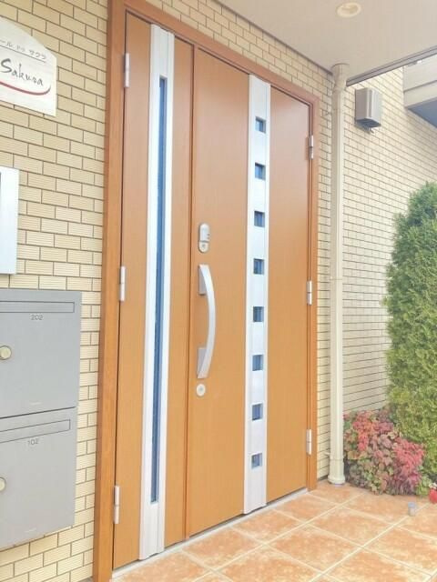 ラフルールドゥサクラのエントランス