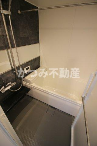 【浴室】 | トリアングル | 他号室参考写真