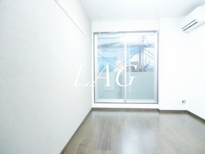 【居間・リビング】 | サンクレスト吉田 | 洋室のお部屋です。
