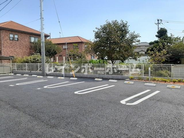 Courageの駐車場