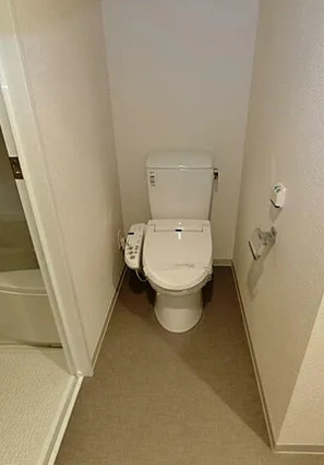 ヒューリック荏原のトイレ|落ち着いた色調のトイレです