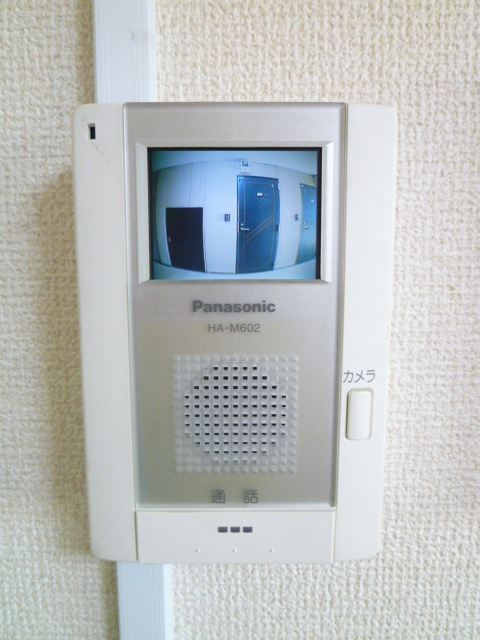 TVモニター付インターホンで来客を画面で確認出来て安心です♪