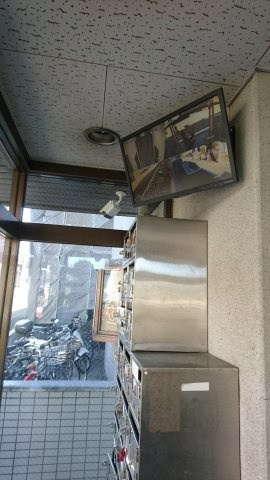 マンション内のいたる所に防犯カメラがあり、安心です♪
