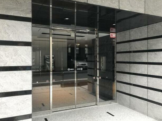 ARTESSIMO GLEISのエントランス|建物の内部です