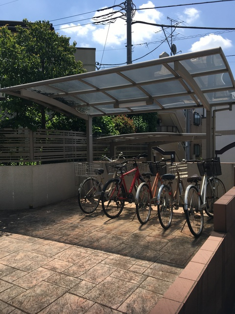 国立市北１丁目の賃貸マンションのその他共用部分|★屋根付き自転車置場★