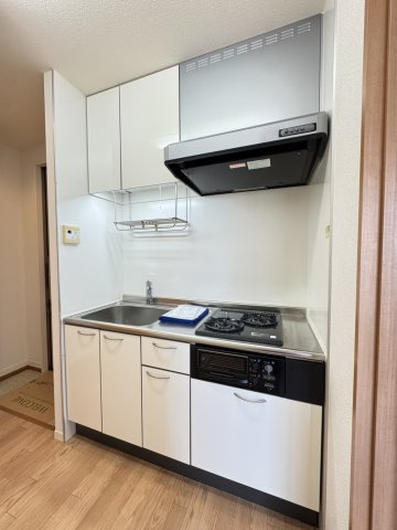 市川市東菅野２丁目のアパートのキッチン