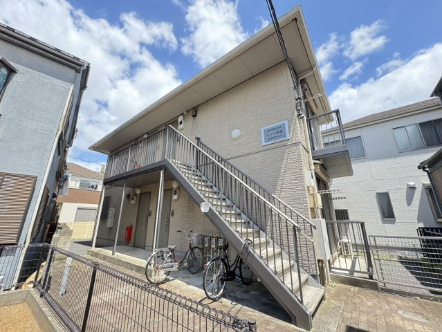 市川市東菅野２丁目のアパートの外観