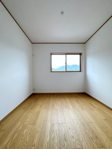 安芸区矢野東4丁目 No.2の洋室|5.3帖の洋室☆
