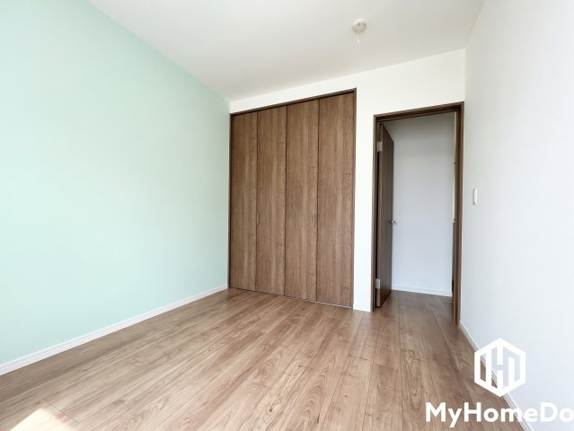 一宮市大和町苅安賀字上西之圦の子供部屋|実写真と間取り図からCG再現した「空室リフォームイメージ」のため、実際と異なります。