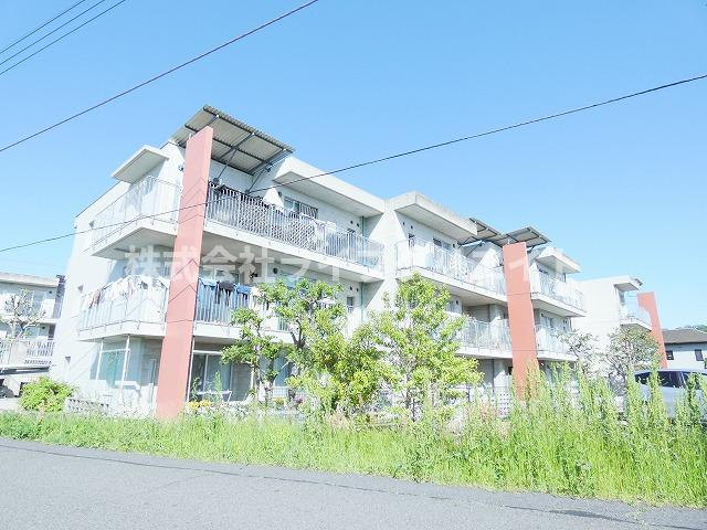 エルムコートの外観