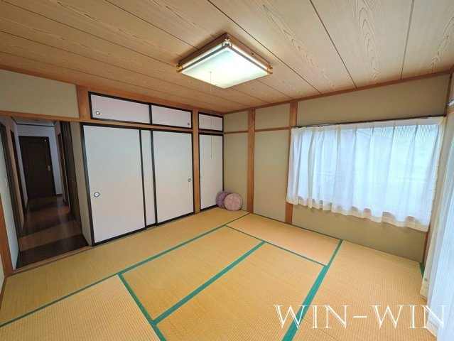 若葉と陽だまりのラ・ルーチェの寝室