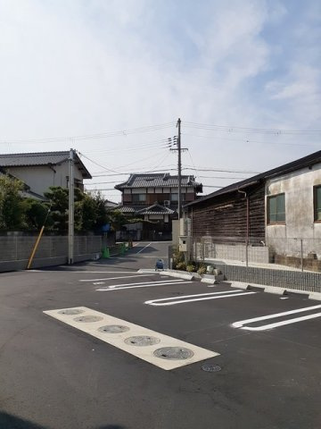 【駐車場】 | モデルヌ・シス