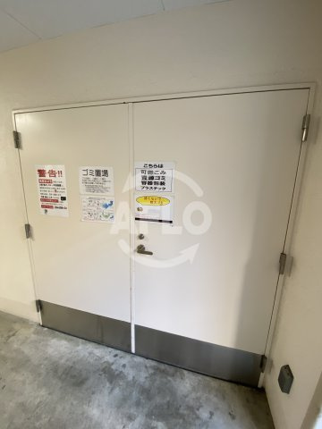 クリスタルグランツ東天満のその他共用部分|クリスタルグランツ東天満　ごみ置場