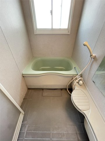 エサキビル【キャッシュバック対象物件】の浴室|日々の疲れを癒すお風呂付です