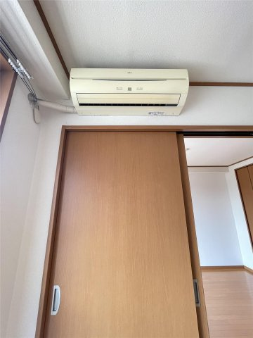 エサキビル【キャッシュバック対象物件】の設備|独立洗面台、小物を置くことができて便利です